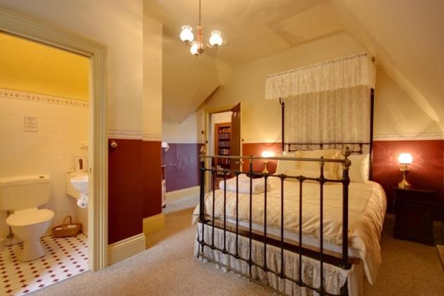 Westella Colonial B&B Accommodation Ulverstone Bilik gambar